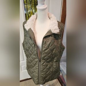 Columbia women's size xl vest